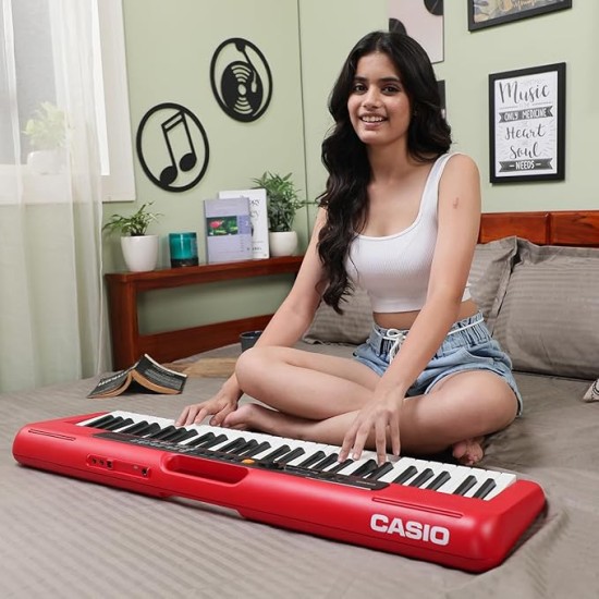 Casio CT-S200 Casiotone 61-Key Portable Keyboard with Piano tones, Red